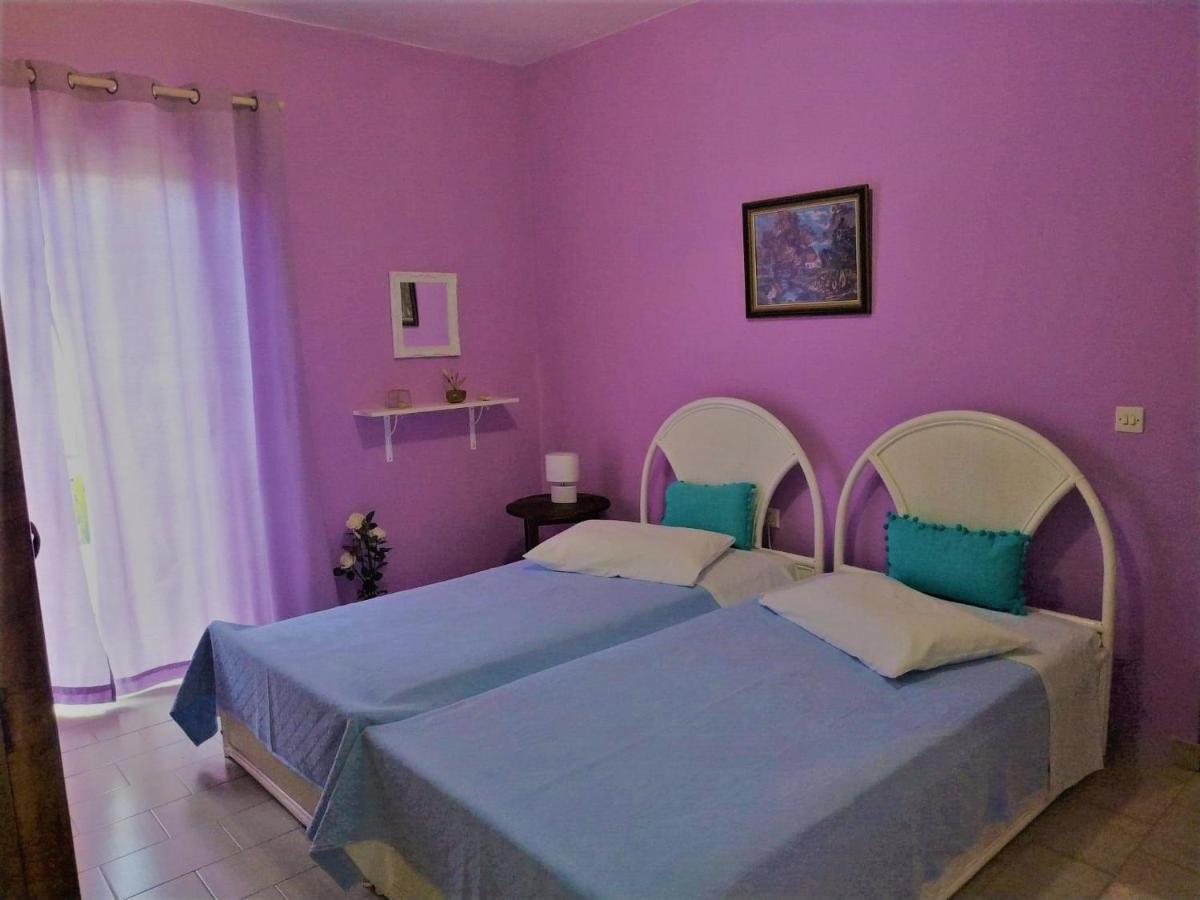 Violet Bedroom And Apartment Spáta Eksteriør bilde